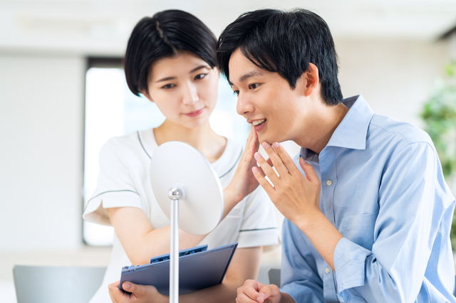 メンズ脱毛の女性スタッフ