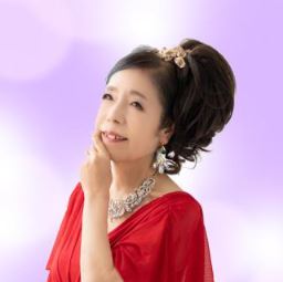 橘亜依先生