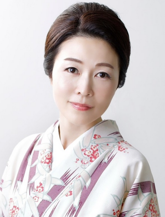 豆藤まひろ
