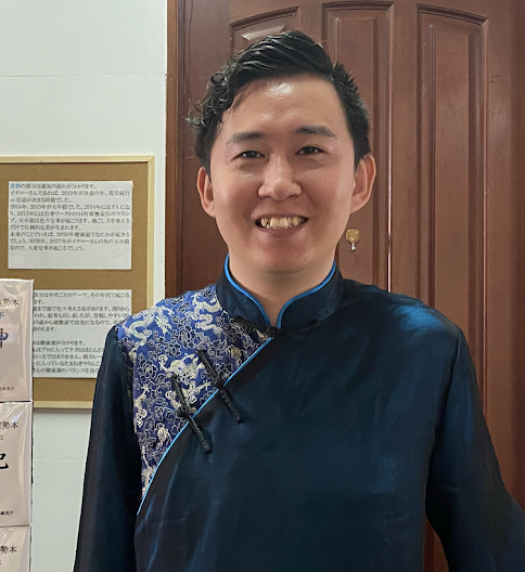 尾崎 亮介