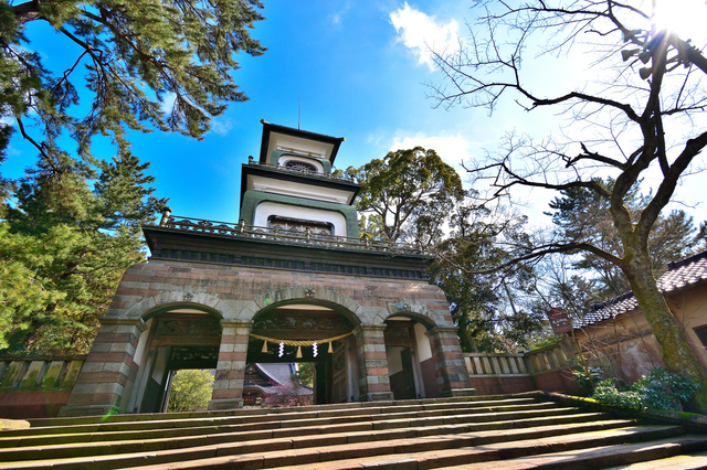 尾山神社とは