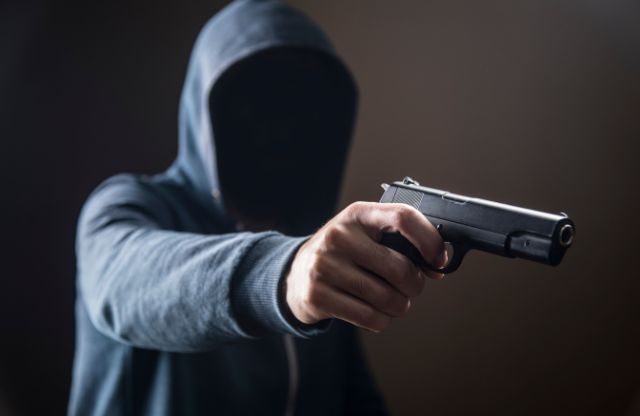 銃で撃たれる夢