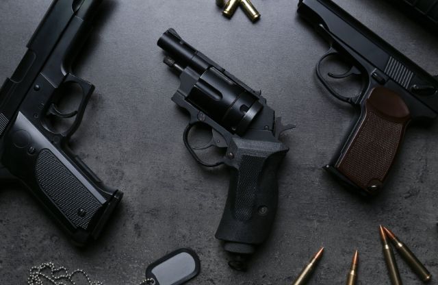 銃で撃たれる夢