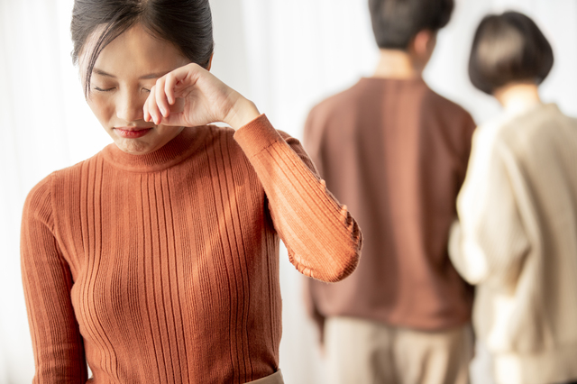【別れた後の感情・行動別】彼女と別れる夢が持つスピリチュアルな意味