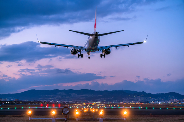 【状況別】自分が乗っていない飛行機が落ちる夢の意味