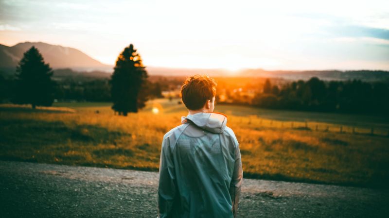 元カノに未練がありそうでない男の行動