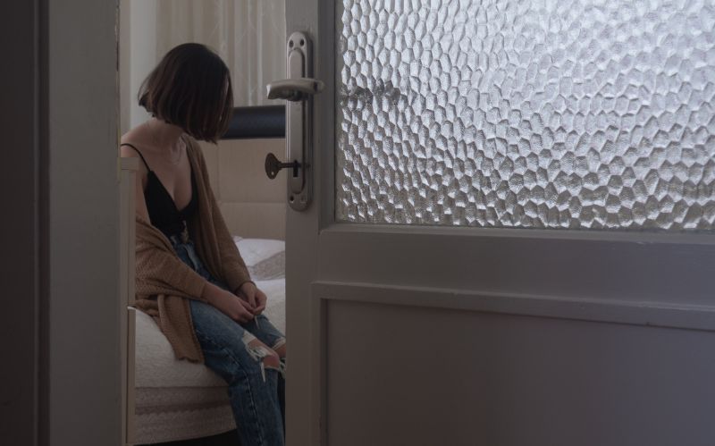 なぜ「不倫」する?女性の心理と原因