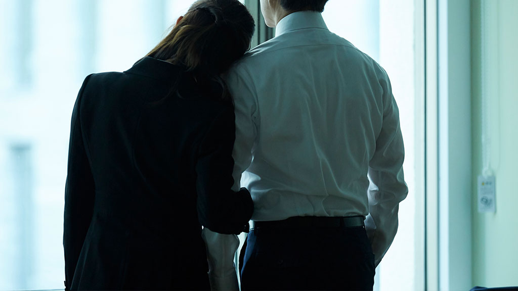 彼女持ち男性は彼女以外の女性をどう思っているか